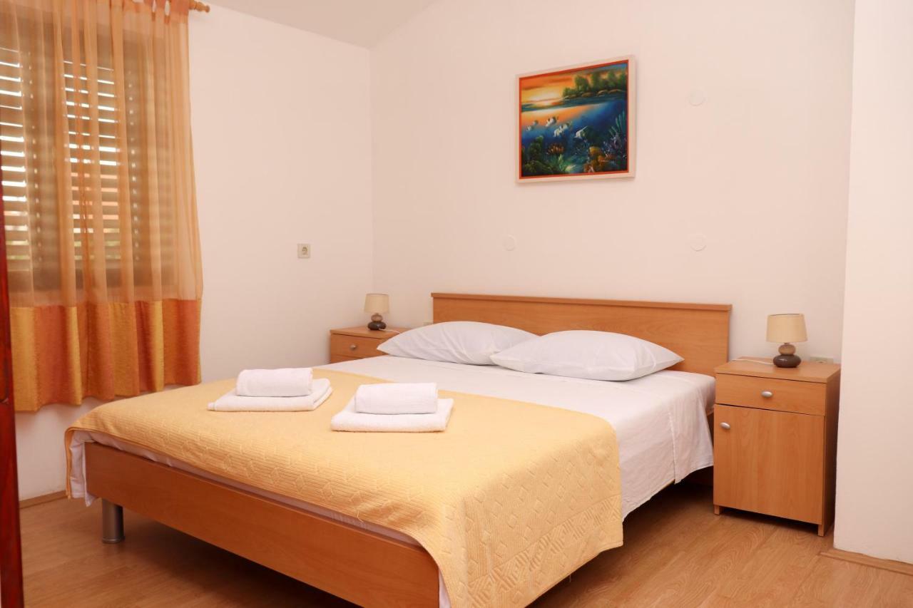 Apartment Maslina *